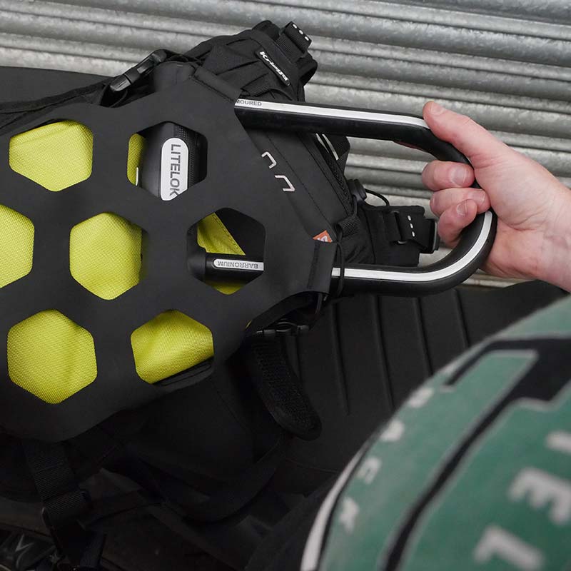 #colour_quartz white