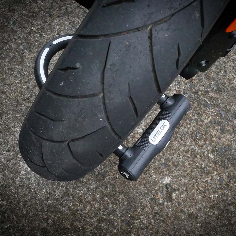 #colour_quartz white